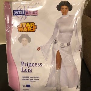 Secret Wishes Princess Leia costume NIP Medium